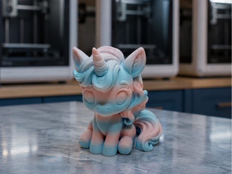 Niedliches Einhorn mit grossem Blick