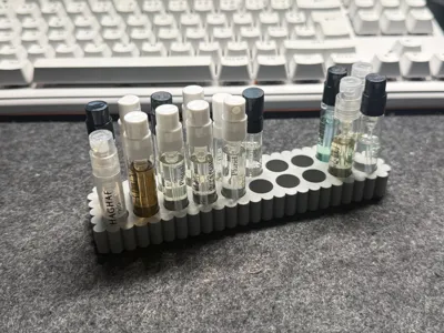 Perfume sample organizer
