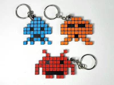 Space Invaders Arcade Keychain