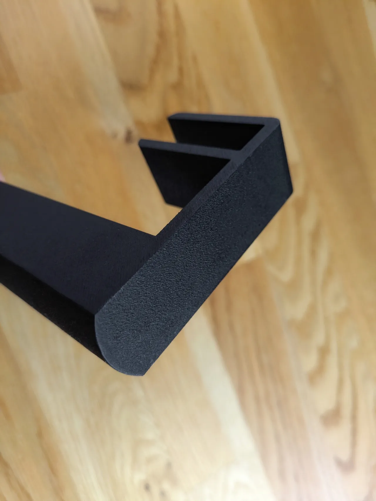 Parametric Kitchen Roll Holder – No Screws/Glue view 3