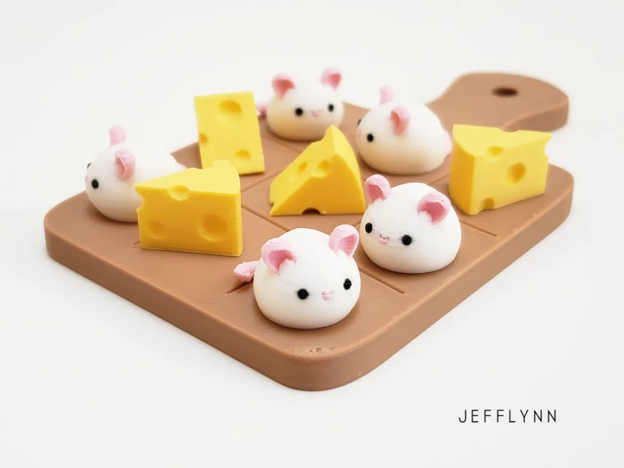 Tic Tac Toe - Cutting Board (Mouse and Cheese) view 2