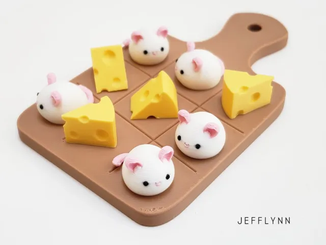 Tic Tac Toe - Cutting Board (Mouse and Cheese)