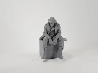 Sitting Spider Noir