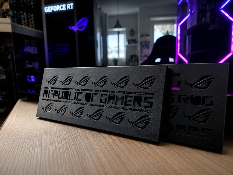 Pannello Magnetico ROG Personalizzabile per PC