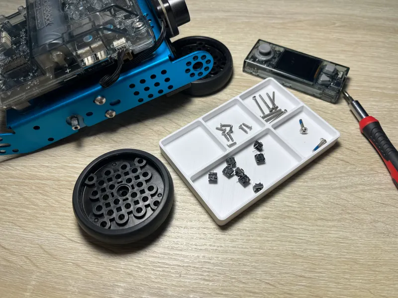 Screw Sorting Mat – Compact Hardware Organizer