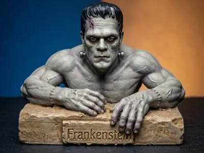 Frankenstein Bust / Miniature