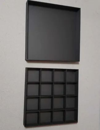 Bead tray with lid