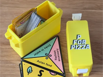 P FOR PIZZA Snaplock Case Card