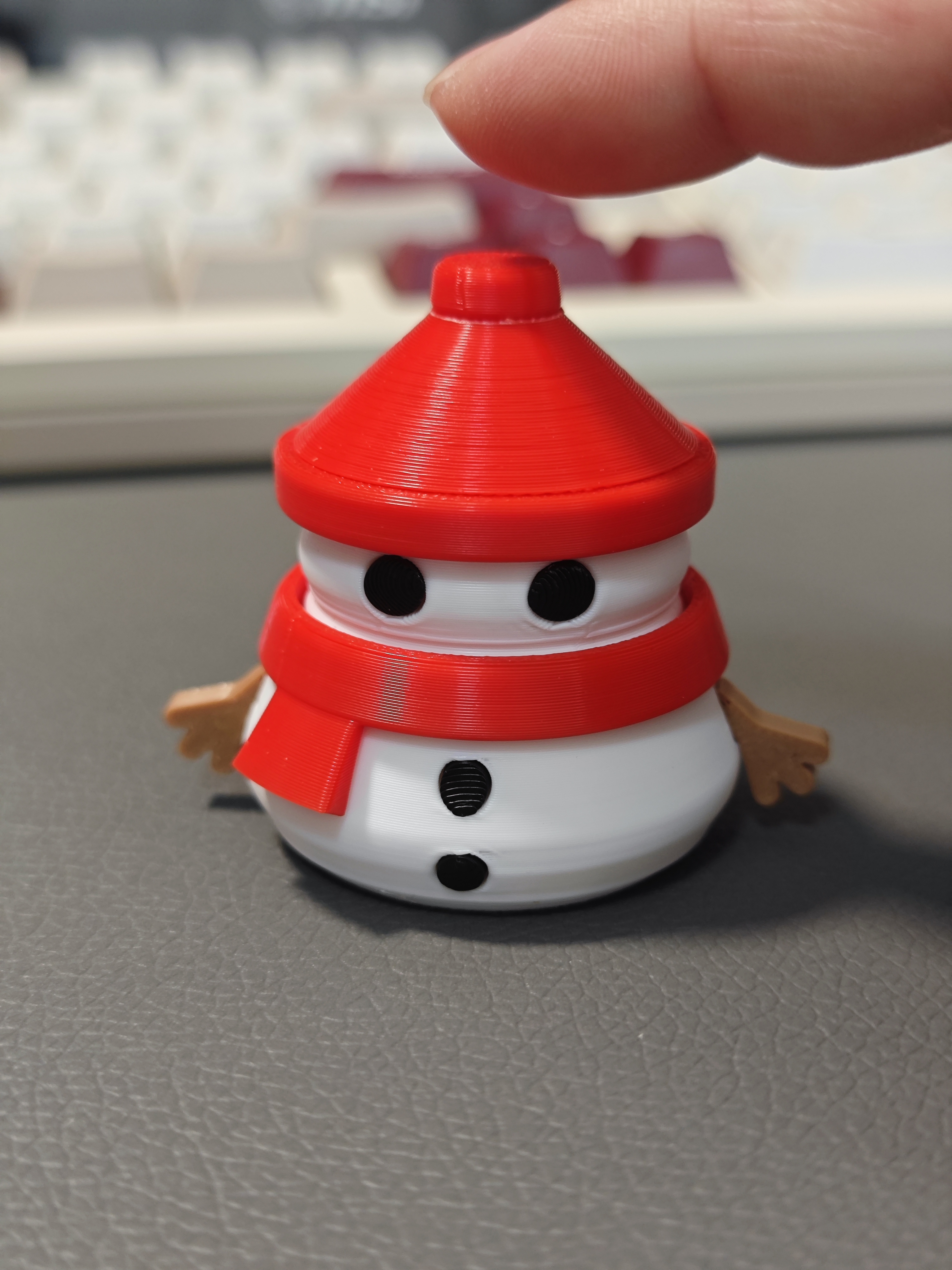 Miniatura 1 do modelo 3D 小雪人点击解压玩具