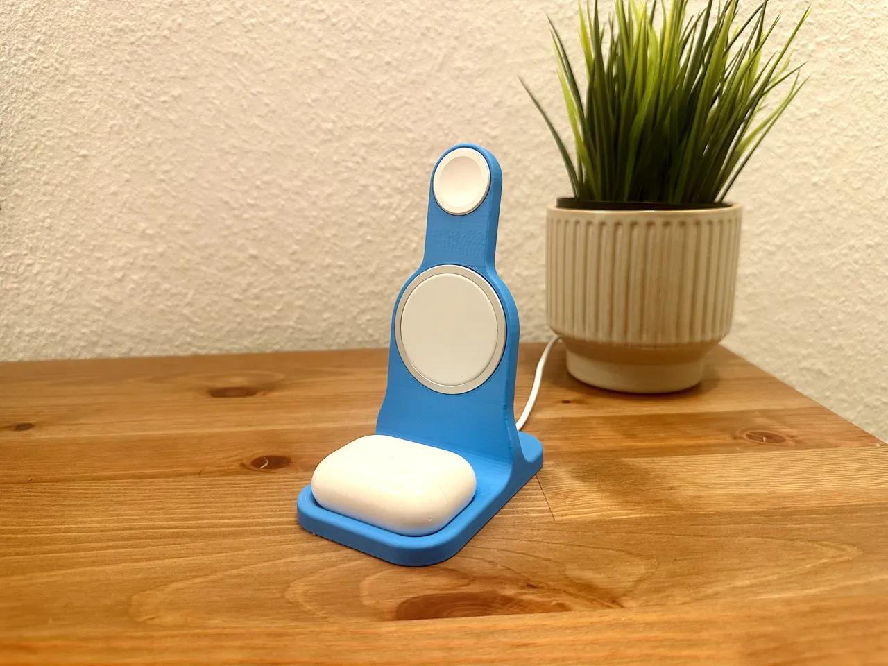 iPhone and Apple Watch charger stand view 4