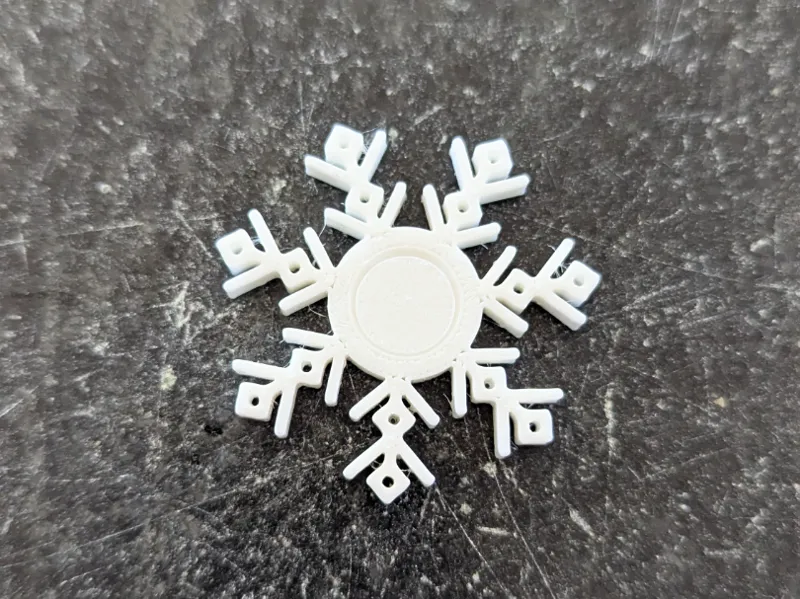 Small Snowflake Spinner