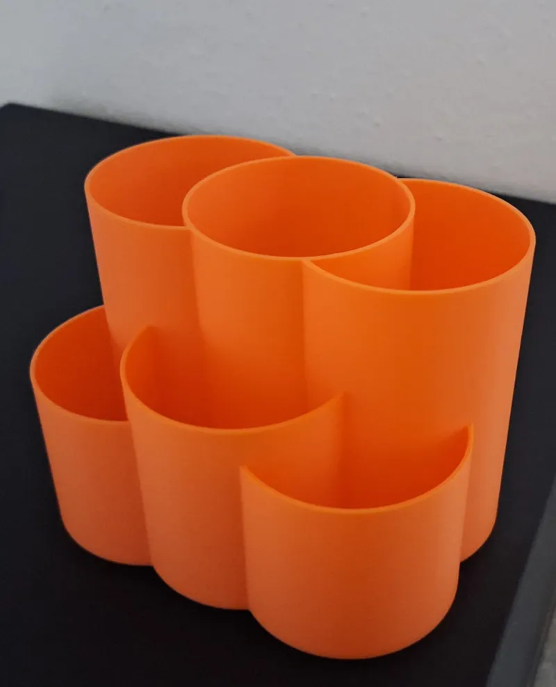 Desk organizer 6 slots <2h print 900mm tall