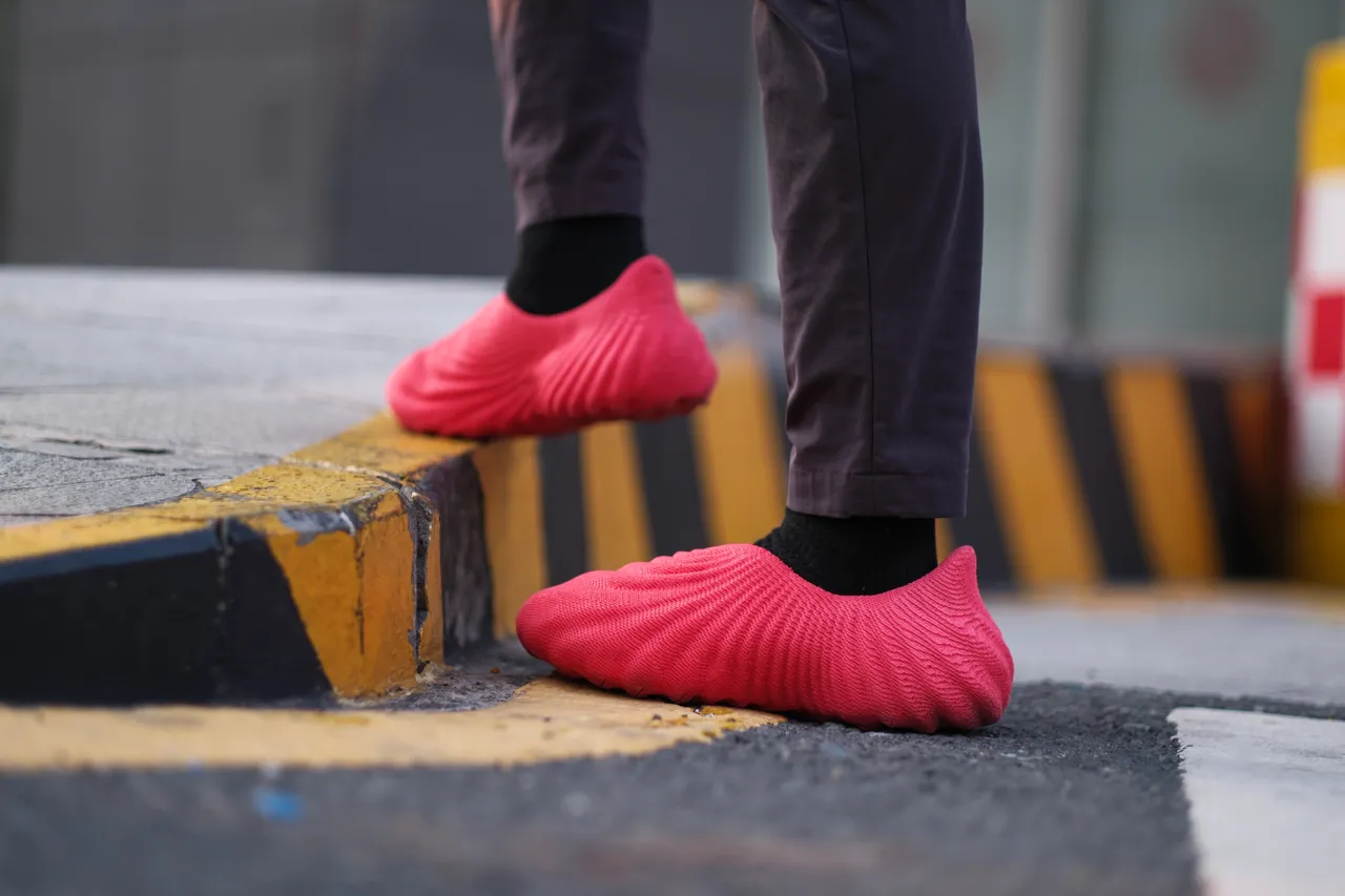 Veloform-a pair of 3D-printed casual shoes view 3