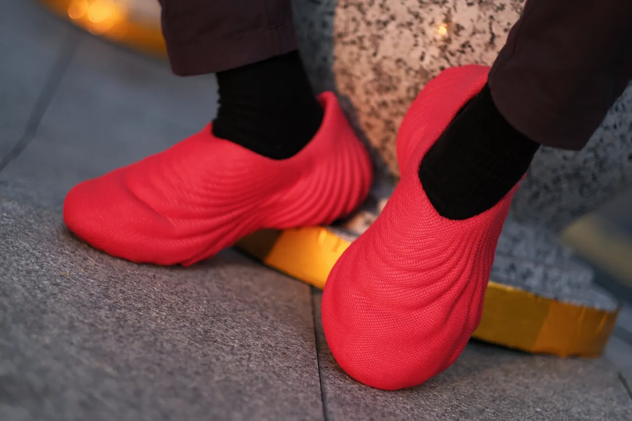 Veloform-a pair of 3D-printed casual shoes view 4