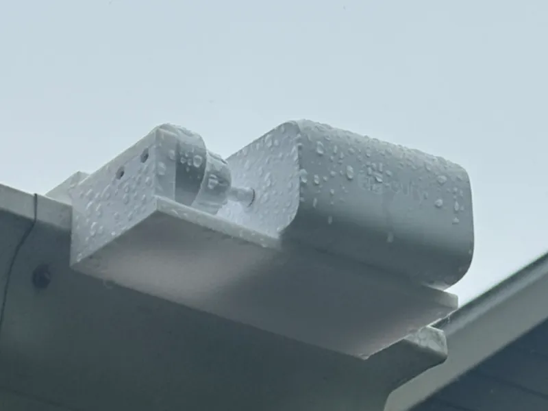 Solar Camera Gutter Mount (facing left)