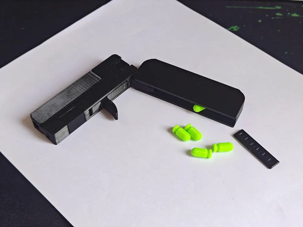 Life Card Exploded View life card model(Emissibility) - Free 3D Print Model - MakerWorld