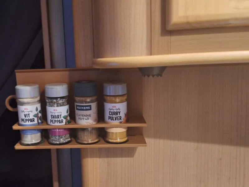 Spice rack