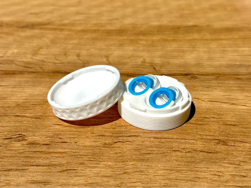 Loop Earplugs case with twist lock V2
