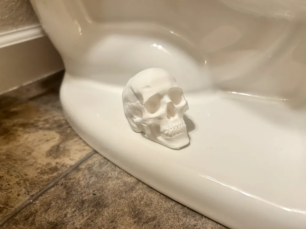 Adorno temático: Potty Pal - Skull. Referencia del modelo original.