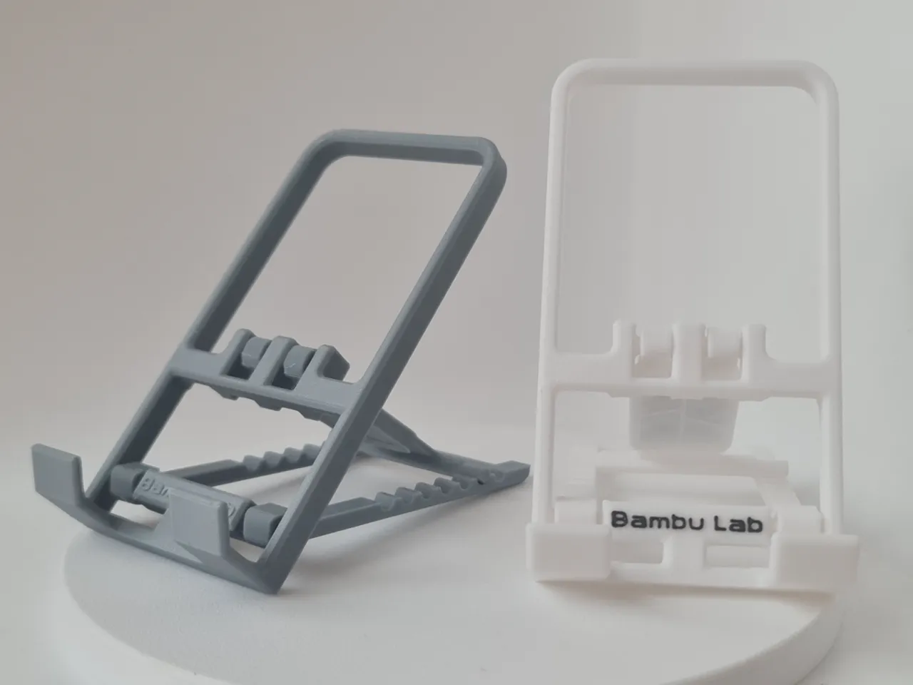 Bambulab foldable phone stand print in place view 3