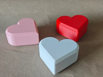 Magnetic Heart-shaped Storage Box / Gift Box