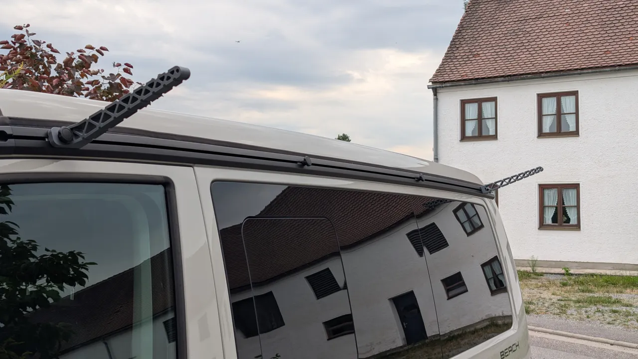 Clothesline for VW T6 / T6.1 California view 2