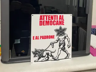 Attenti al democane - dog signal