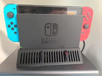 switch1增高散热底座 可放24张游戏卡