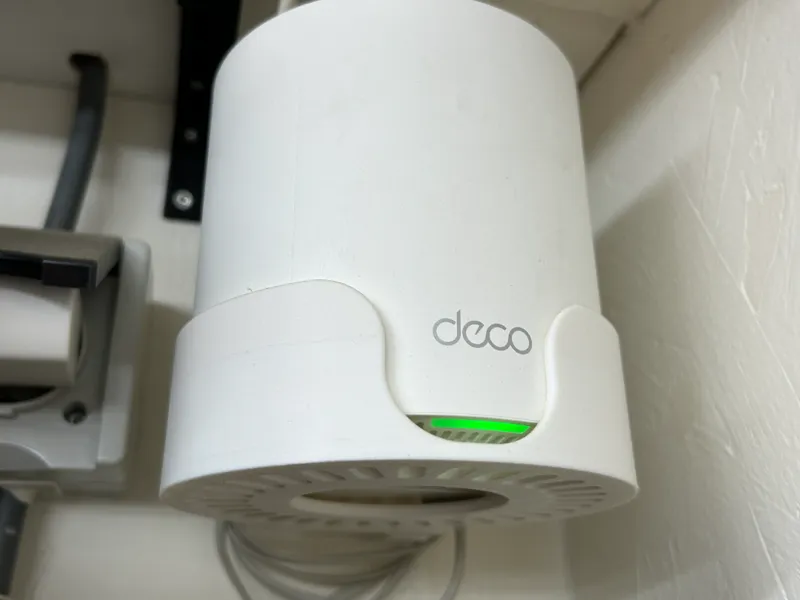 TP-link DECO X20 WALL MOUNT V3 (straight)