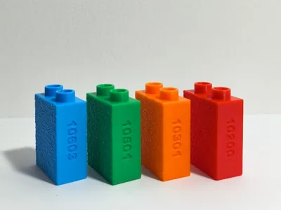 Duplo brick as a color sample