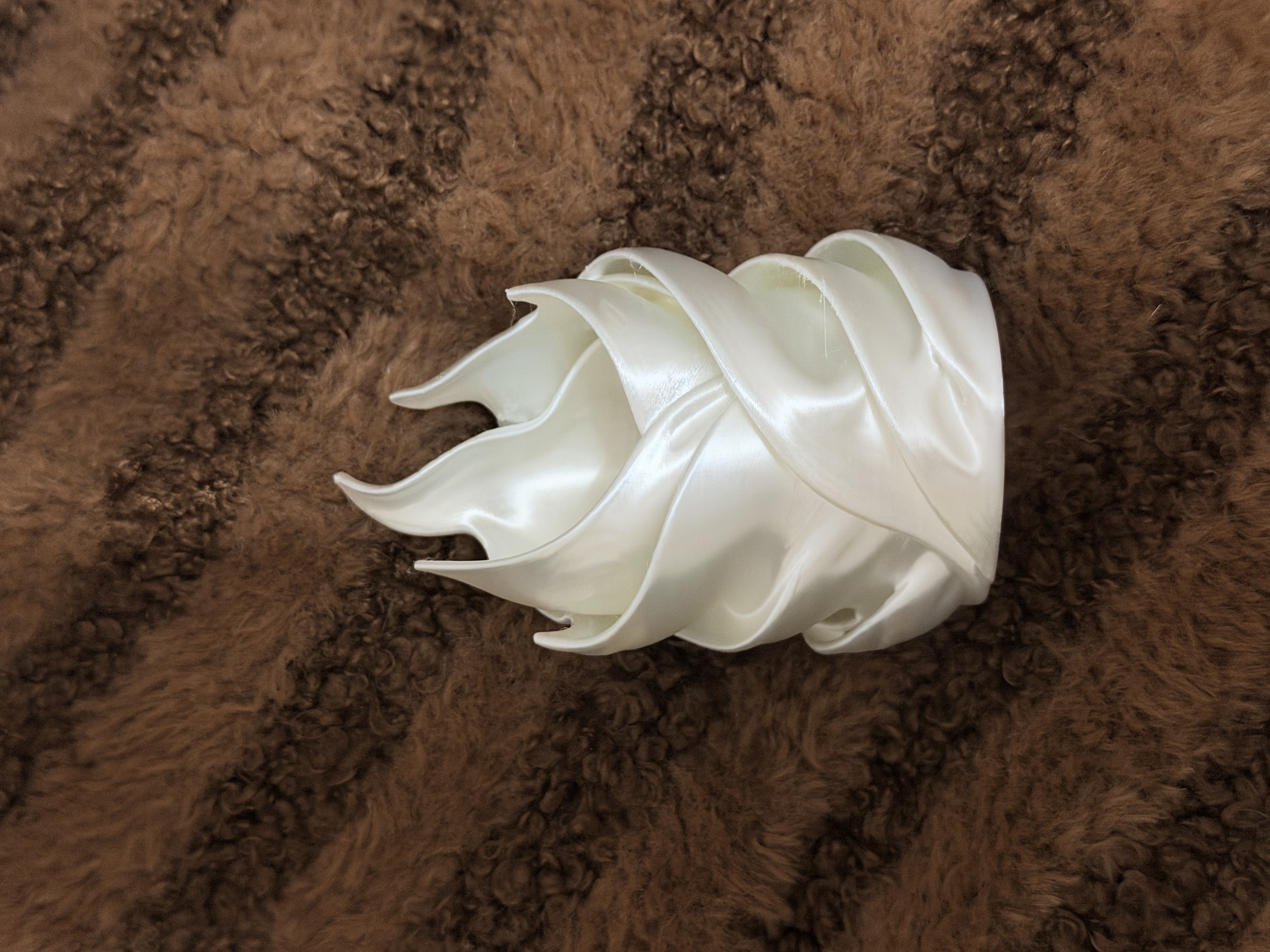 Miniatura 2 do modelo 3D 热烈的桌面收纳盒