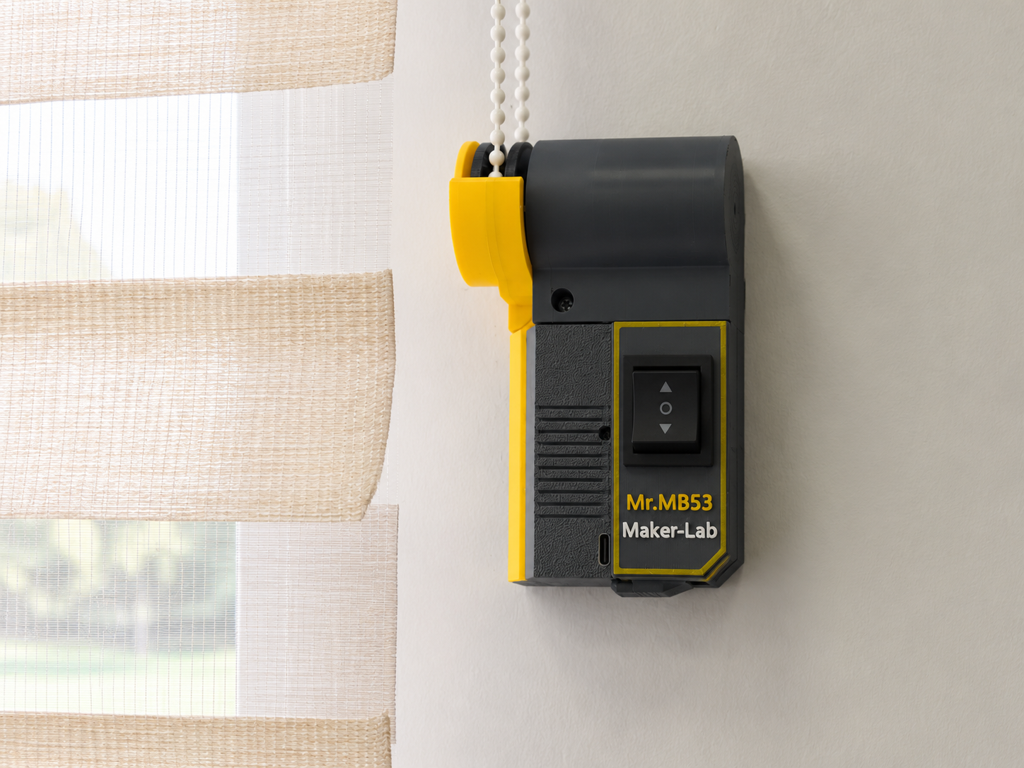 DIY Motorized Roller Blind System 