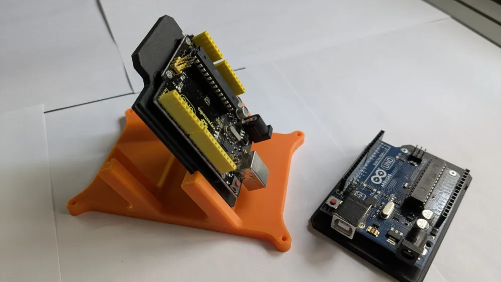 SupportWithSlideForArduinoUno - Free 3D Print Model - MakerWorld