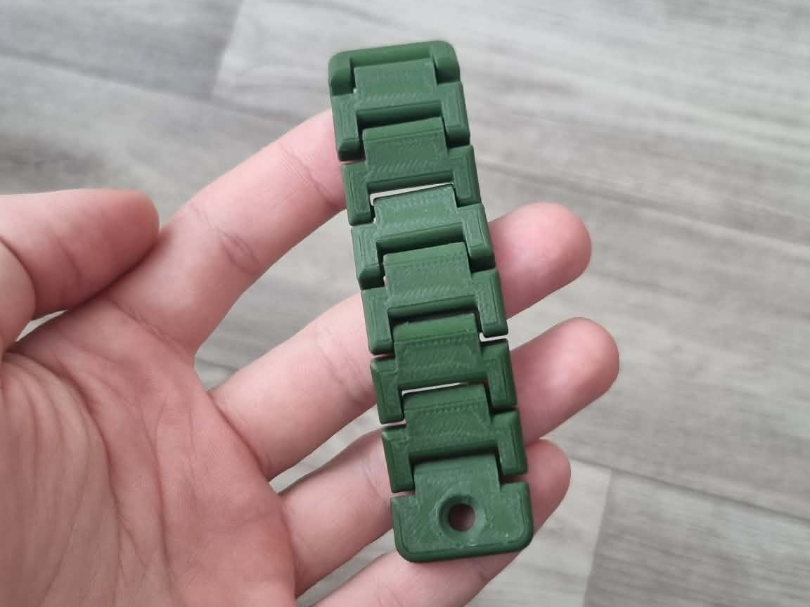 Flexi modern keychain