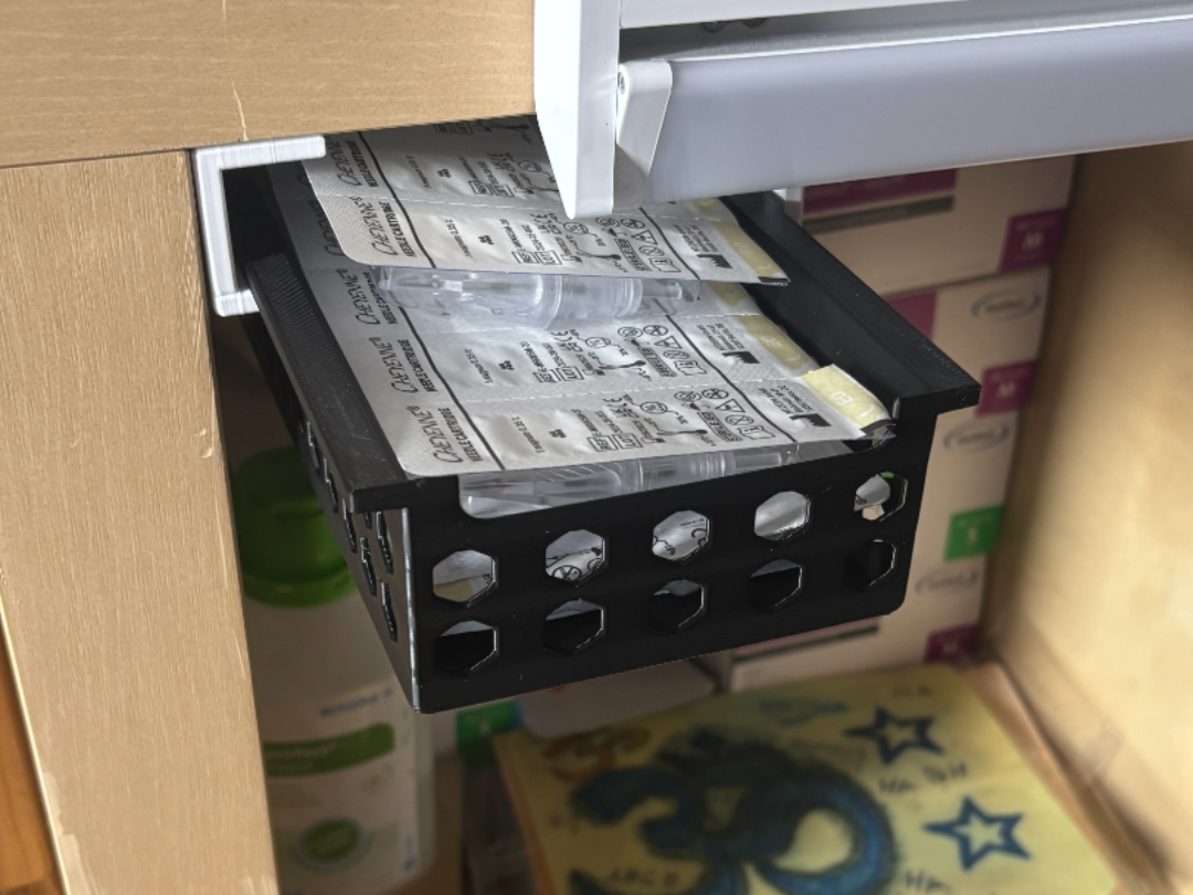 Regalhalter mit Box – Unterschrank Regal