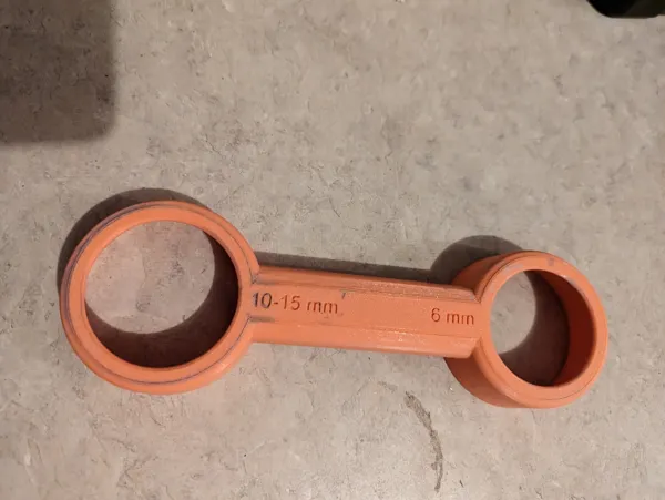 Nettoyeur de rouleau à peinture, diamètre réduit