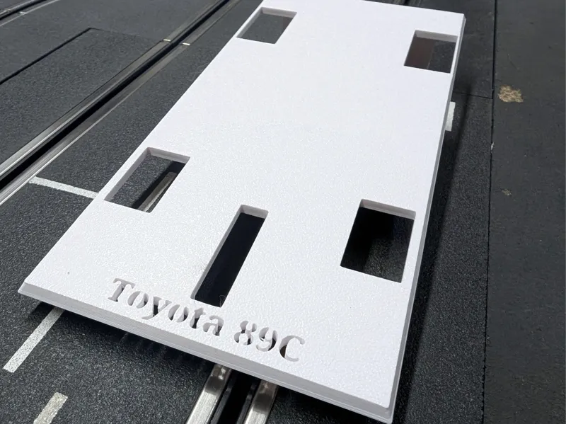 Slotcar Stand Revell Toyota 89C 1:24