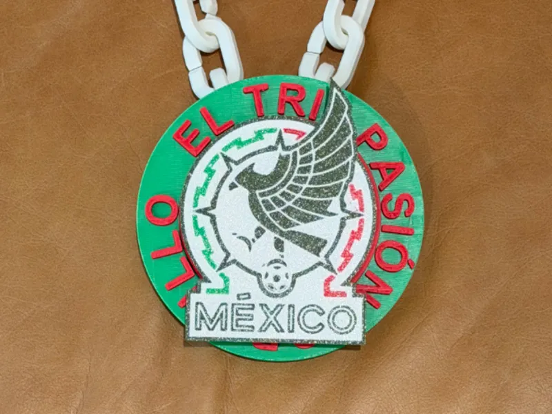 El Tri Mexico Futbol Spinner Chain