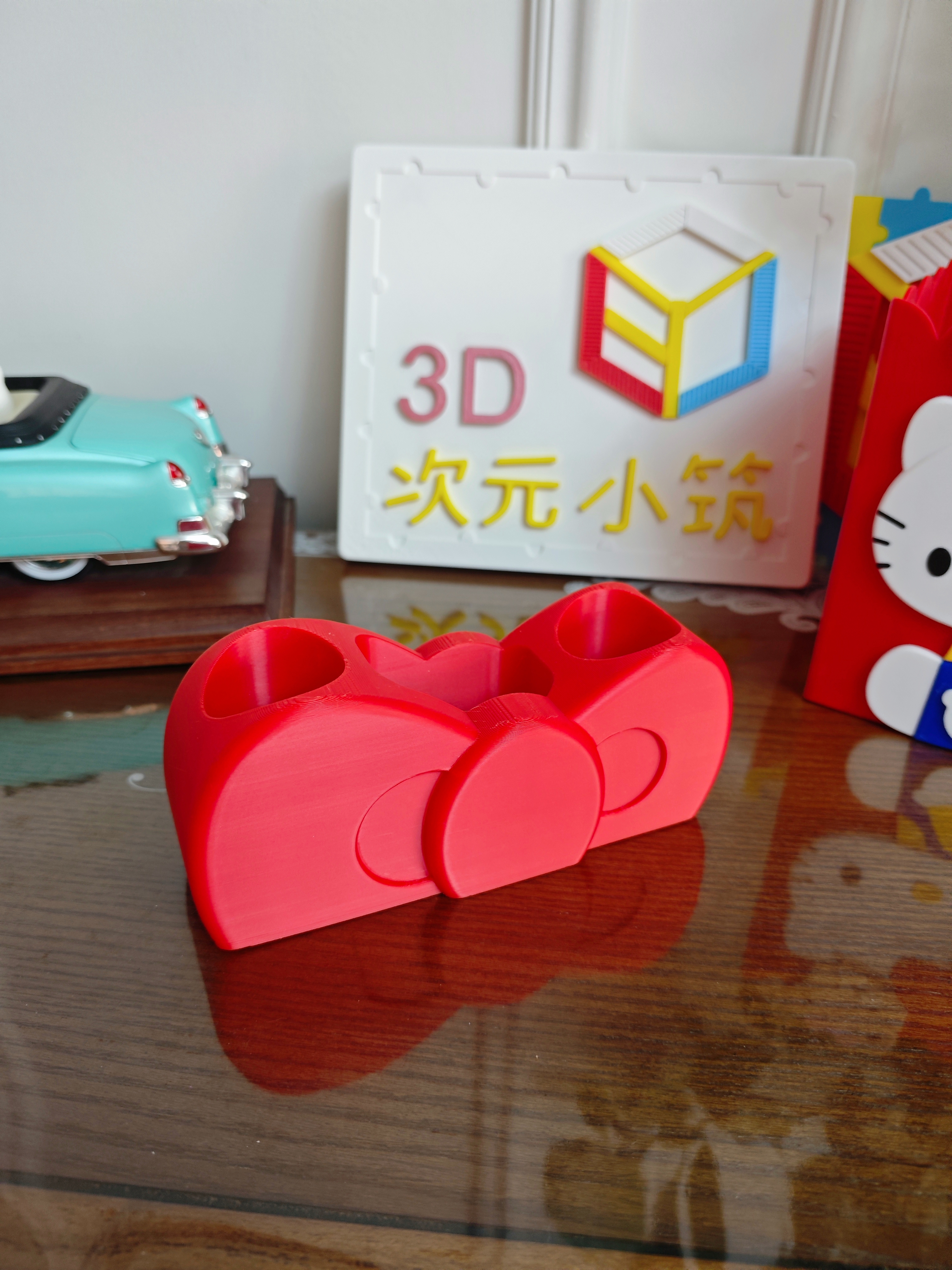 Miniatura 3 do modelo 3D Hello kitty凯蒂猫蝴蝶结电动牙刷收纳架  KT电动牙刷收纳盒 牙刷置物架底座