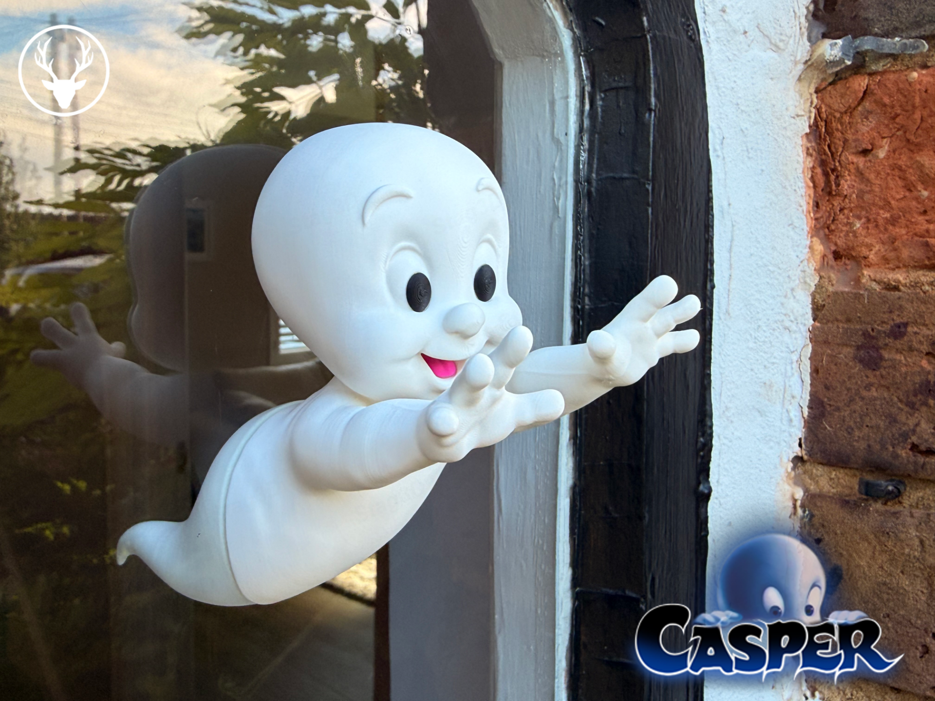 Casper – Ghost Through the Window - 1
