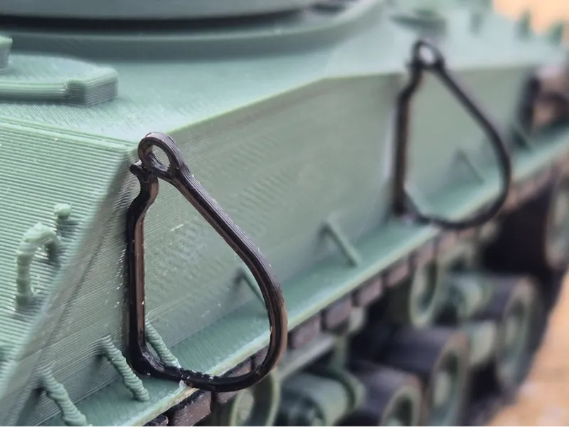 Belt for fitting logs to M4A3E8 Sherman Fury model
