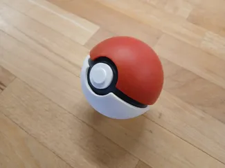 Pokéball with magnetic lid