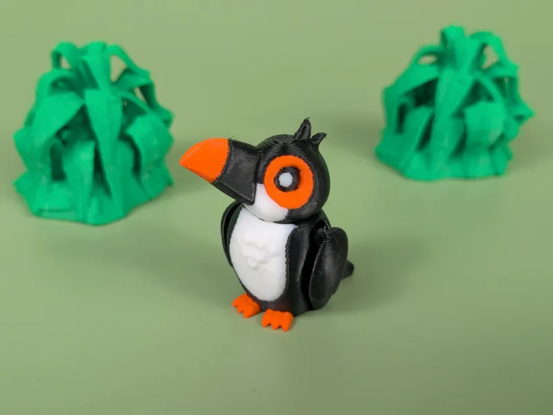 Toucan - Articulated Keychain Figure