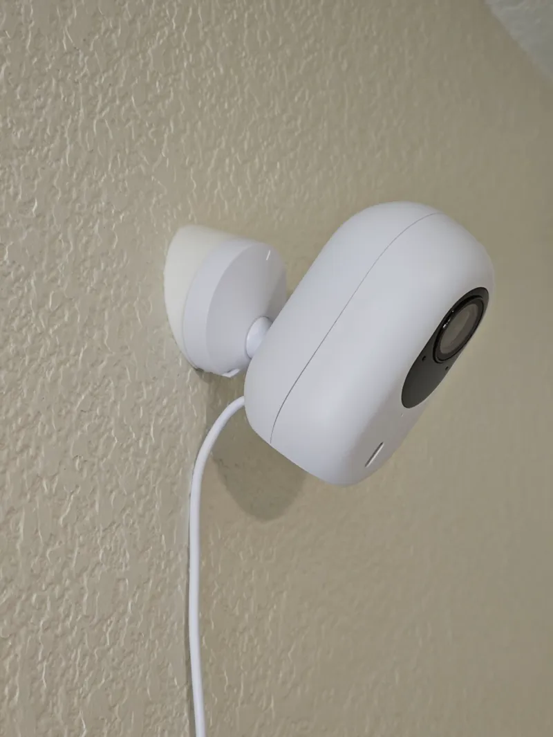 Ubiquity - Unifi G4 Camera Mount Wedge (22.5 deg)