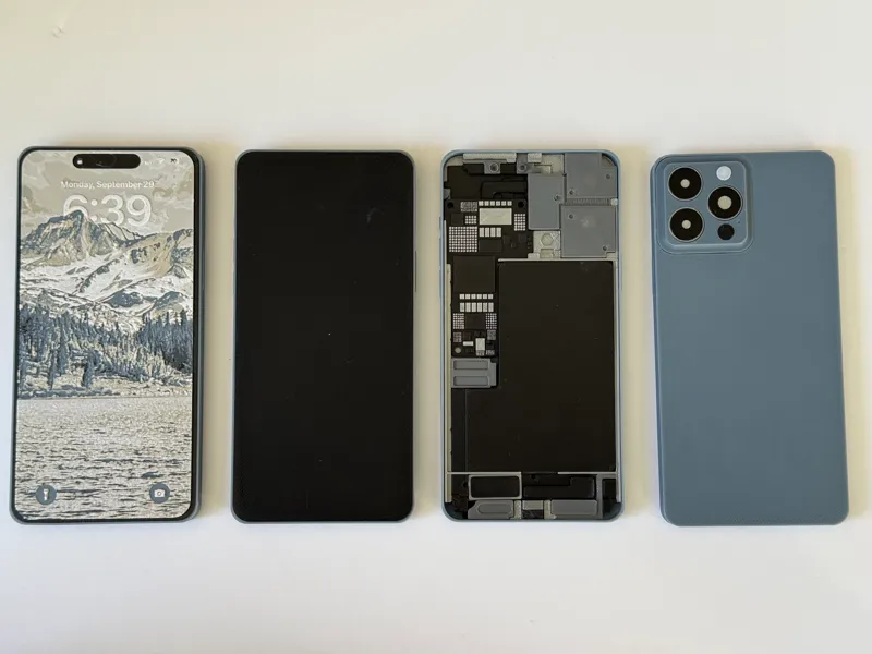 Take Apart Replica Cutaway Phone with Internals