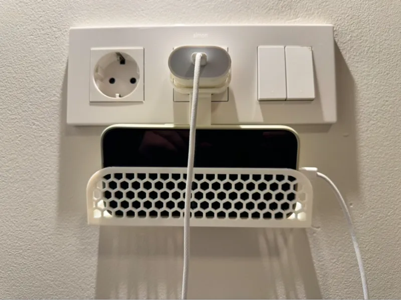 iPhone墙壁充电器手机收纳架