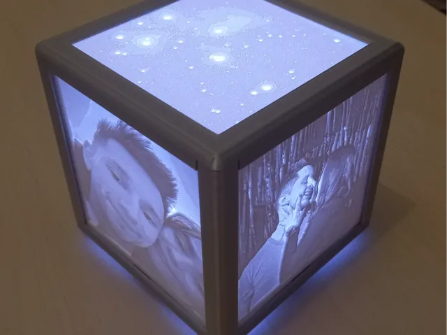 Litophane lamp with your own photos