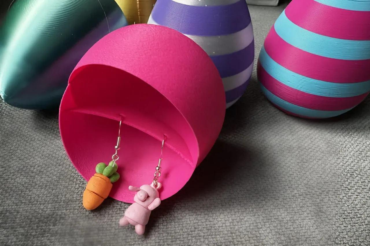 Crackable Breakable Egg for Earrings view 4