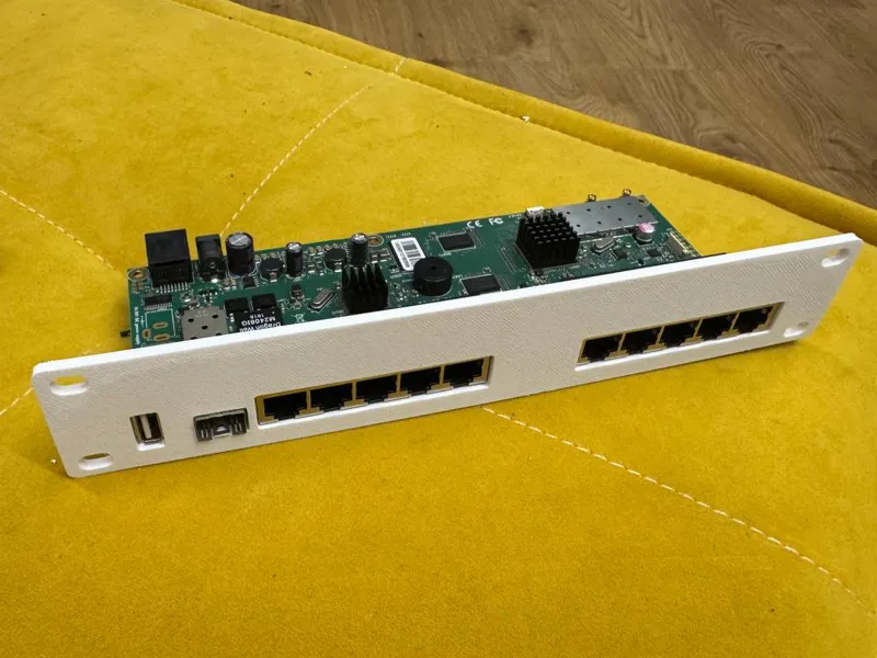 Rack-mount bracket for the MikroTik RB2011