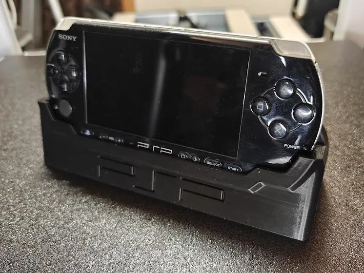 PlayStation Portable (PSP3001) Display Stand